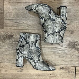 SAM EDELMAN Hilty snake skin print leather boots